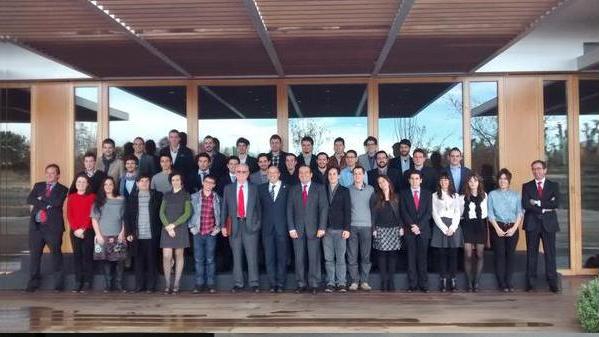Foto de familia de todos los participantes del programa YUZZ Santander 2014